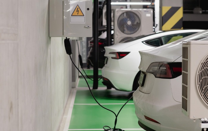 Ahogy nő a benzin ára, egyre csökken az elektromos autók árengedménye