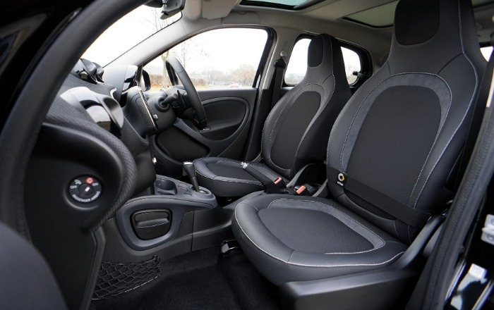 Csúcsra futott a háború mellett a használt autók importja Magyarországon