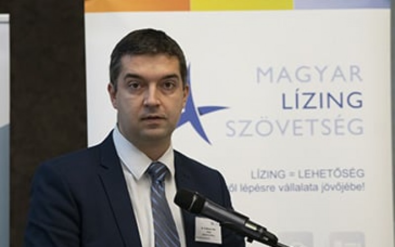szm18-1