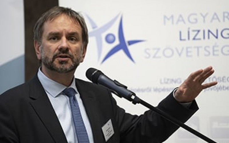 szm18-4